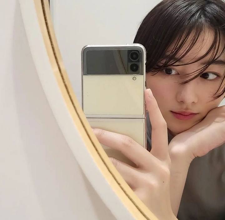 图片[27]-2022年，有哪些女明星在用非苹果手机？（含代言）-觅影博客网