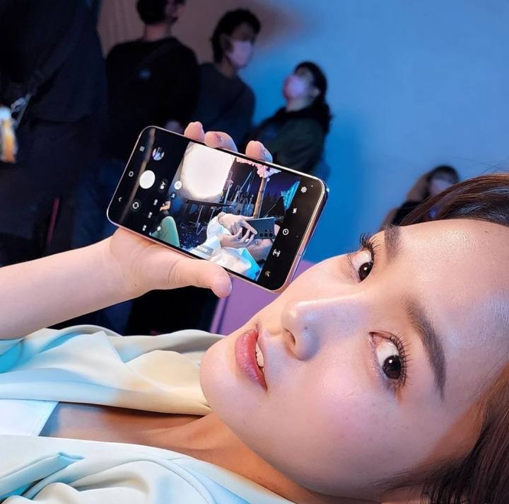 图片[24]-2022年，有哪些女明星在用非苹果手机？（含代言）-觅影博客网